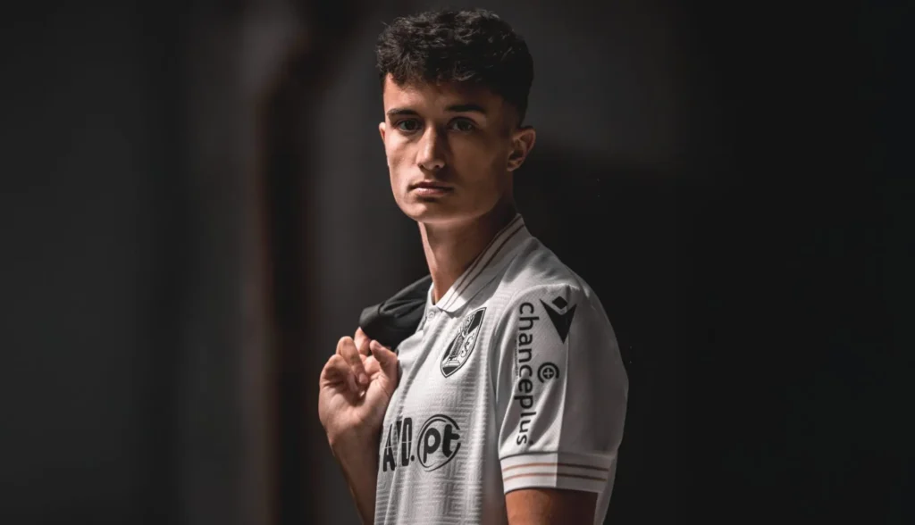 Matija Mitrovic restabelece a igualdade no Vitória SC x Braga com um golaço
