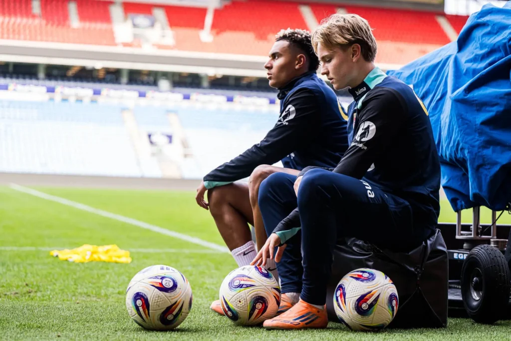 Andreas Schjelderup jogou a médio pela Noruega e deixou mensagem a José Mourinho:«Acho que viu o jogo»