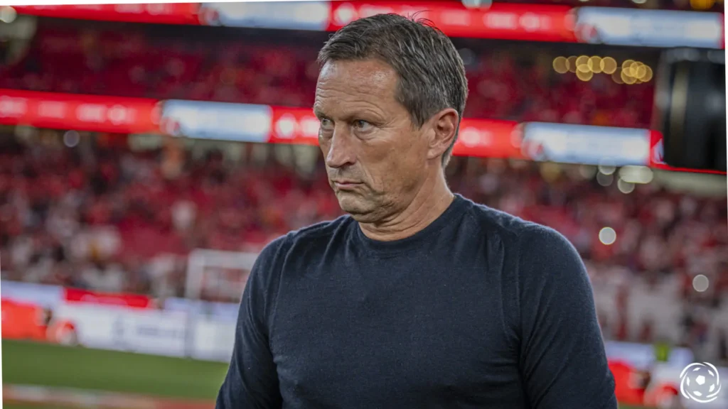 Roger Schmidt elogia mentalidade das camadas jovens do Benfica e recorda 2 jogadores:«Impressionaram-me pelo amor que têm pelo clube»